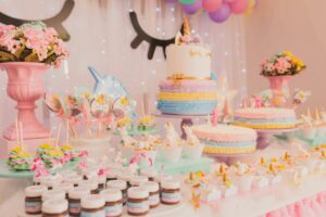 Sculpted and 3D Cakes