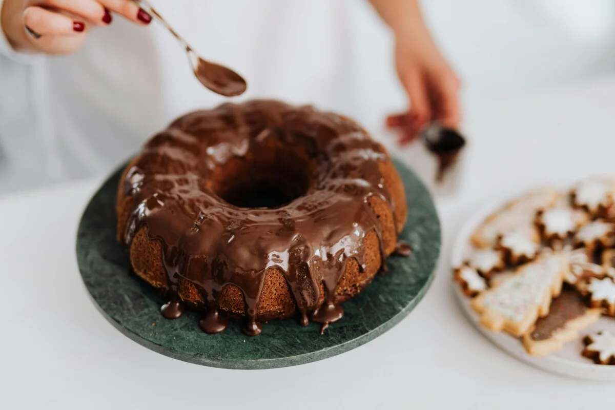 Homemade Chocolate Cake: A Rich and Moist Delight for Every Occasion
